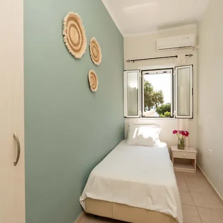 Tsanta House