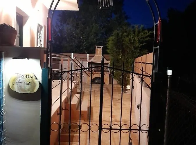 Tsanta House Prázdninový dům